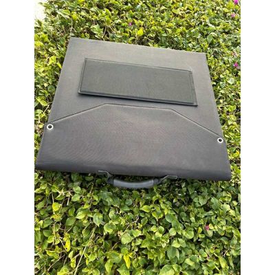 Borsa solare pieghevole aperta Dimensione 1586*400*3 mm Cellule solari monocristalline pannelli solari portatili per campeggio