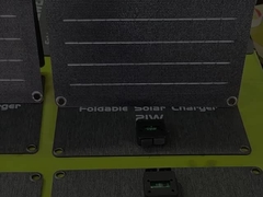 ETFE pannello solare impermeabile caricabatterie 30W con kickstand per il campeggio