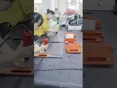 Efficienza del caricabatterie solare pieghevole fino al 23,5% Dimensione di dispiegamento personalizzata 1670 * 500 * 5MM